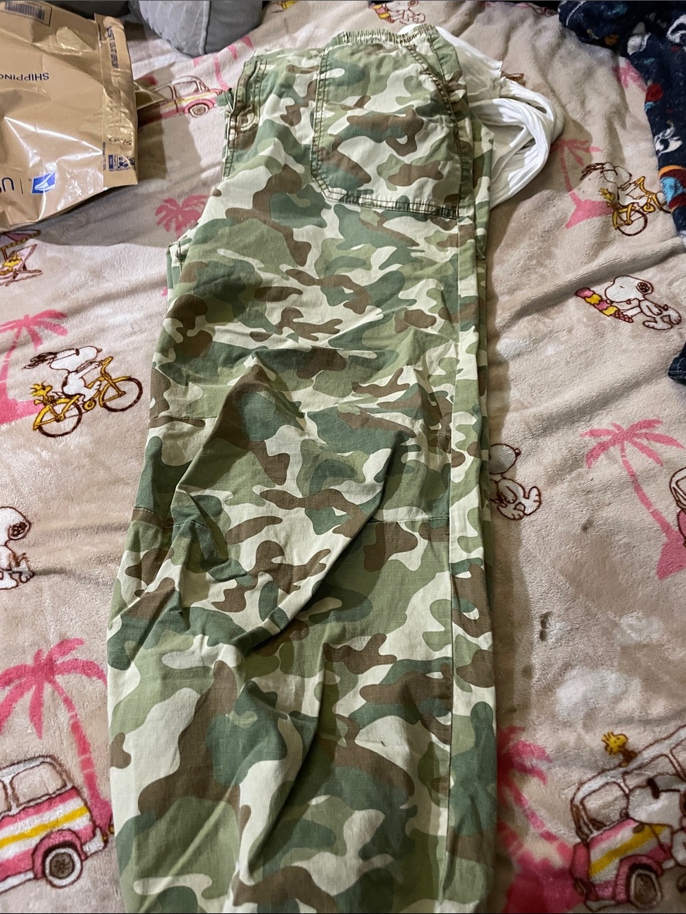 Celebrity Pink Camouflage Cargo Joggers - Green Multi